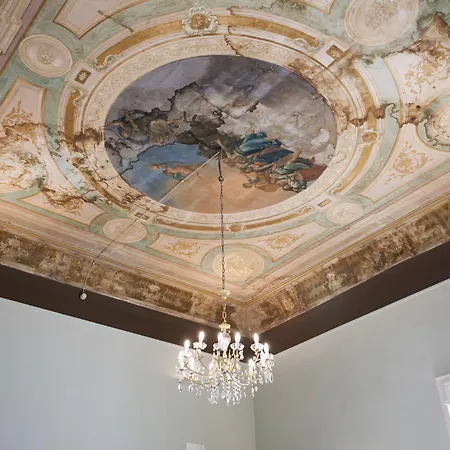 Palazzo Bregante 住宿加早餐酒店 3*