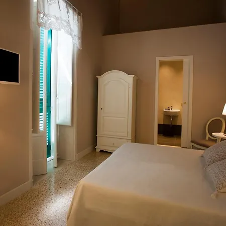Bed & Breakfast Palazzo Bregante 3*